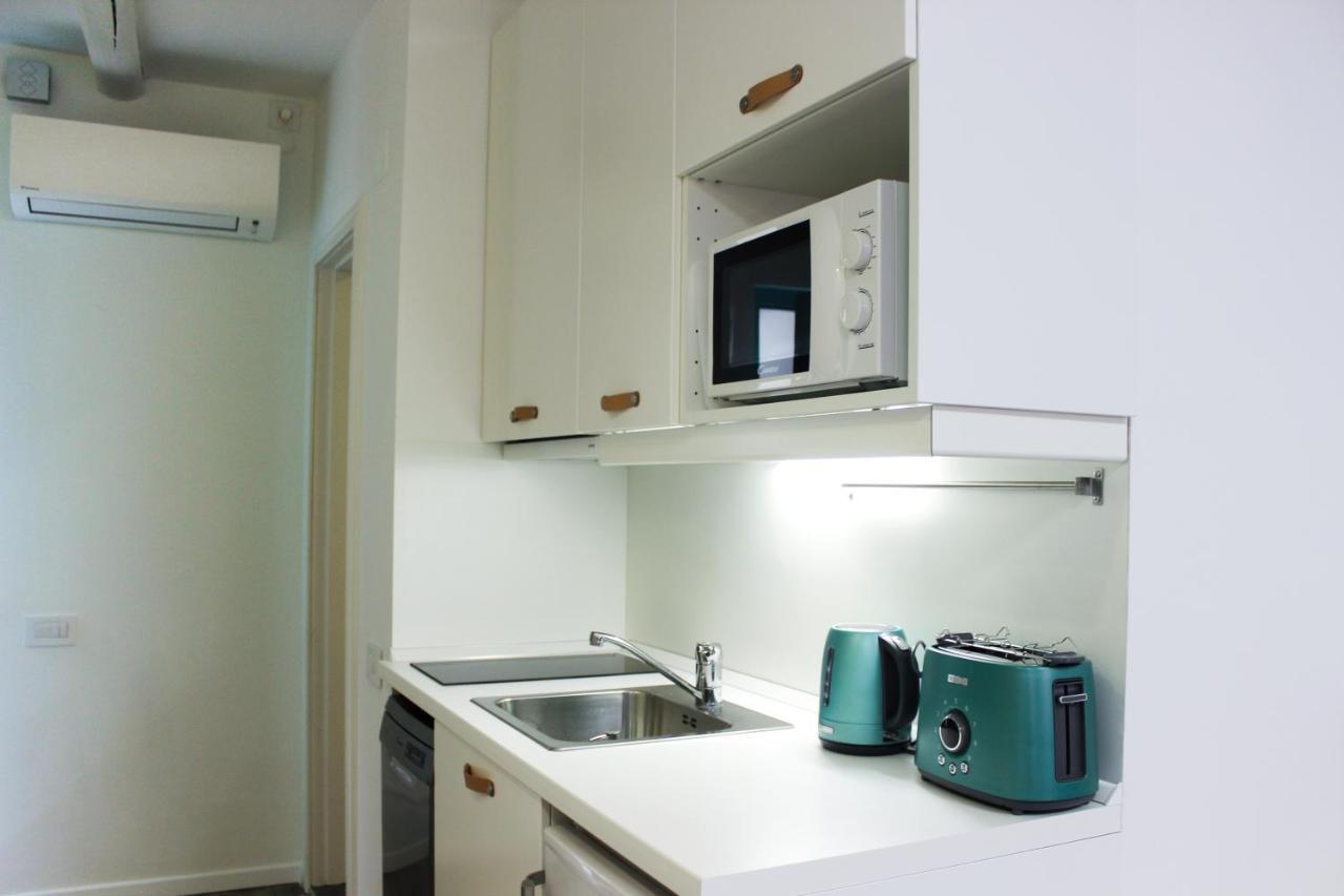 Love Apartment Ровінь Екстер'єр фото